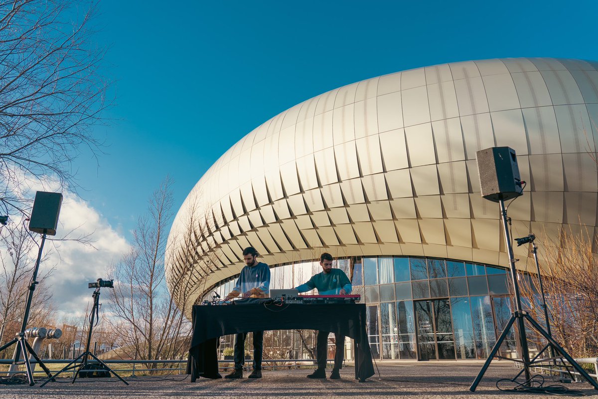dantzmusik's tweet photo. Imágenes de Amentia en La Cité du Vin (Bordeaux).
Vídeo completo en este enlace:
Amentia bikotearen irudiak Bordeleko La Cité Du Vin-en.
Bideo osoa link honetan ikusgai:
https://t.co/BtSWeaoNzj
#DantzPoint #Dantz2023 #LaCitéDuVin #Amentia #Bordeaux https://t.co/F0TukbfrKm