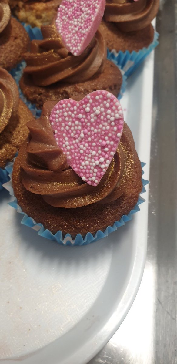 IRA_HomeEc's tweet photo. 💕 Romantic night of the year the cupcakes are here 🥰❤💕💜🥰🧁The H.E department are all ready for Valentines family engagement night 🥰 look forward to seeing you all there 🙌🧁 @IrvineRoyalAcad https://t.co/wFj1mIiDug