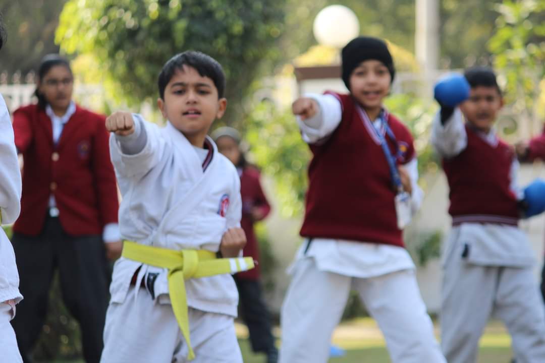 Karate Do is way of Life 🥋🇮🇳🥋
@RPSINTSCHOOL
@Shailendra_1800 @Arvindch1800 @ajaydevgn @Mahenderbjp #13หมูป่า #earthquake #SulwhasooxFreenBecky #RussianArmy #schoolteen
#GreaterNoida #indiangirl #SportsCenter @Sports_NDTV @Media_SAI @KarateKidMovie @KarateCombat