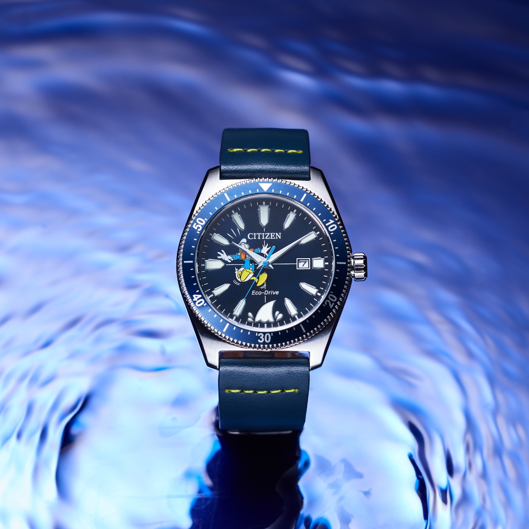 In 1934, Disney Donald Duck made his debut in “Silly Symphony”– and a star was born. Now he’s the latest character to star on a new timepiece in Citizen’s celebration of Disney’s 100th anniversary.
 
citizenwatch.com/us/en/product/…