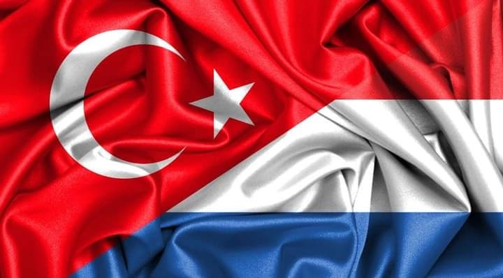 Levent73315847's tweet photo. Teşekkürler Hollanda Minnettarız sizlere
Hollanda televizyonlarının ortak yaptığı yayında depremzedeler için 89 milyon euro toplandı. https://t.co/HqLhJOoAUW