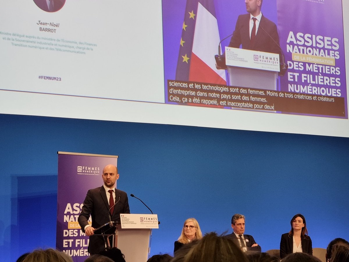 Ouverture par <a href="/jnbarrot/">Jean-Noël Barrot</a> des 1ère assises de la féminisation des métiers du #numerique: 
Trop peu de femmes sont présentes dans ces métiers, <a href="/FemmesNumerique/">Femmes@Numérique</a> fait aujourd'hui 14 propositions pour corriger cette situation pour un meilleur futur pour la 🇨🇵 et ses 🙎‍♀️🙎‍♂️
#FEMNUM23