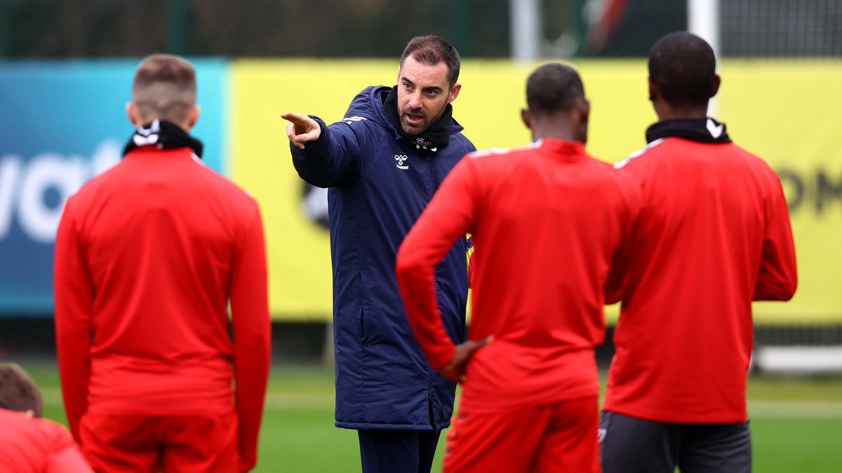 SouthamptonFC's tweet image. In the lab 🔋

📍 Staplewood Campus