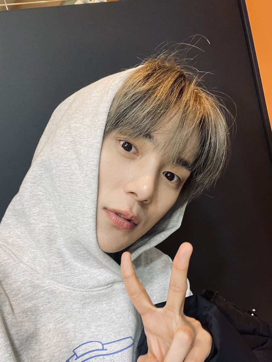 ์์ฝ์นด๋๐๐๐๐; tweet media