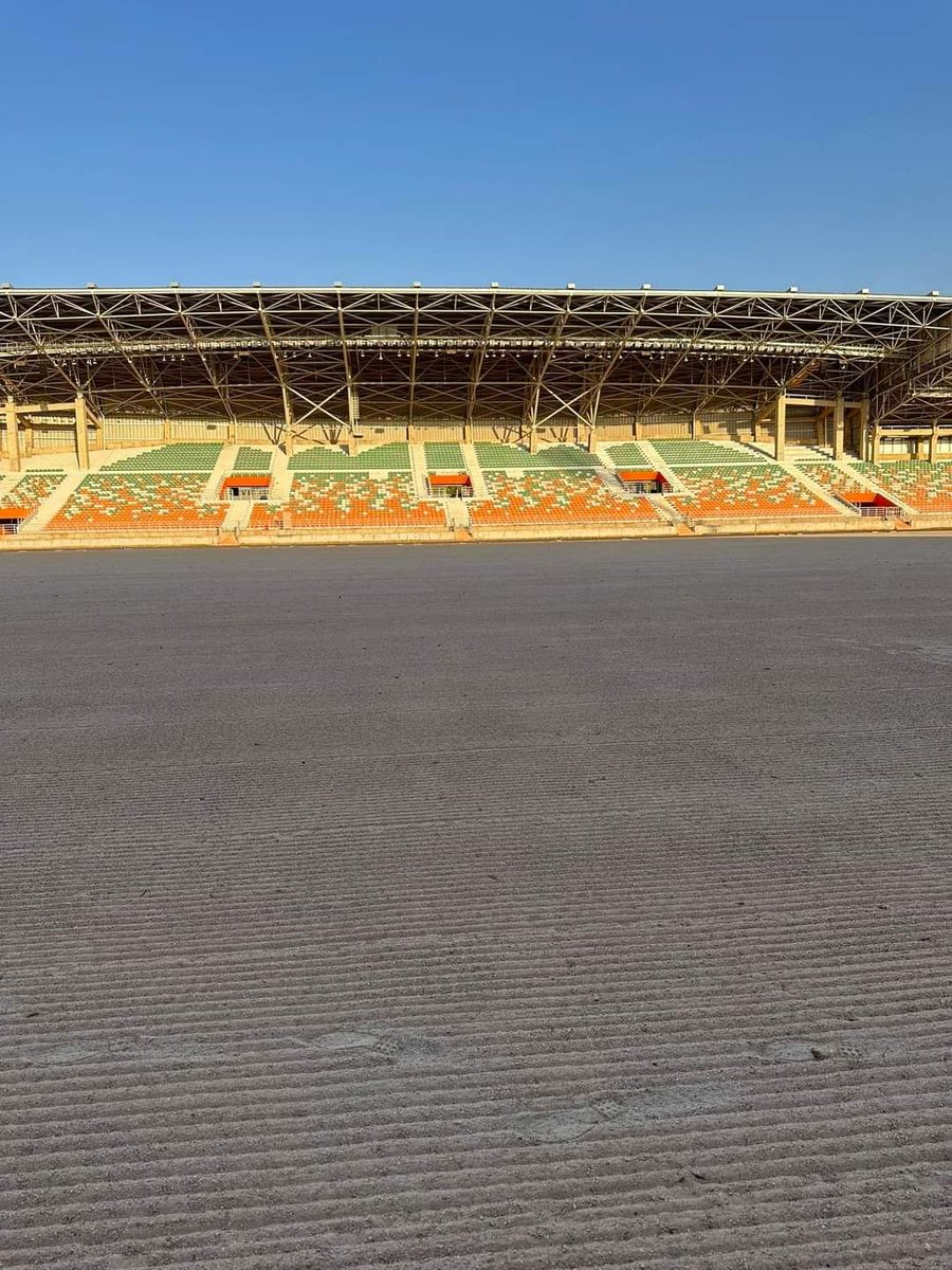 AfricaSecondes's tweet photo. #cotedivoire : Création et rénovation de terrains gazon naturel pour les 5 sites de Korhogo.
#Afrique #actualités #45second #CIV #225CIV #ivoirien #Abidjan #infrastructures #sport #foot #Alassane_Ouattara https://t.co/ApXXFcqNiY