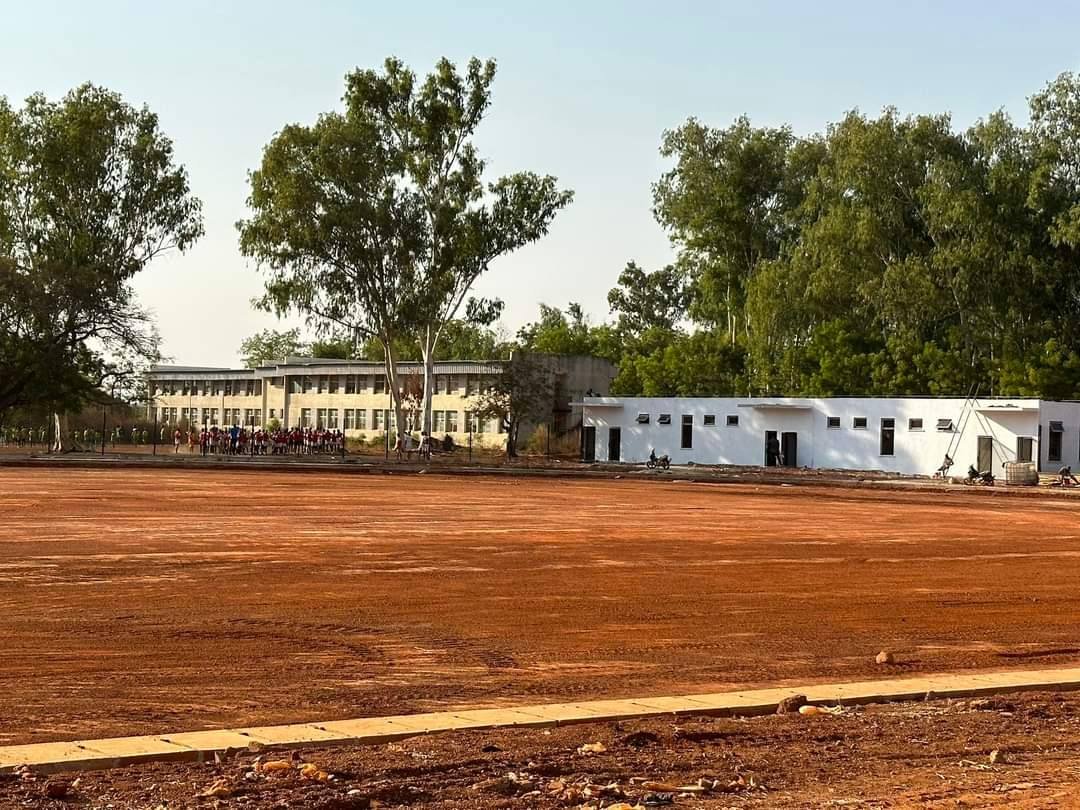 AfricaSecondes's tweet photo. #cotedivoire : Création et rénovation de terrains gazon naturel pour les 5 sites de Korhogo.
#Afrique #actualités #45second #CIV #225CIV #ivoirien #Abidjan #infrastructures #sport #foot #Alassane_Ouattara https://t.co/ApXXFcqNiY