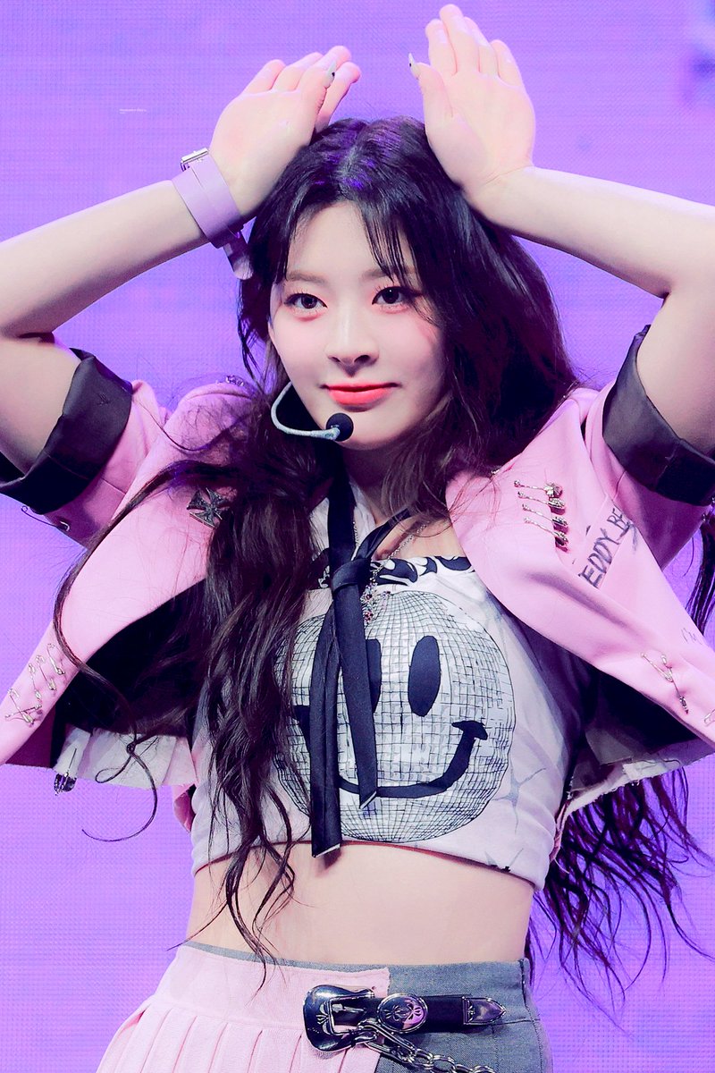 230216

#스테이씨 #STAYC #세은 #SEEUN