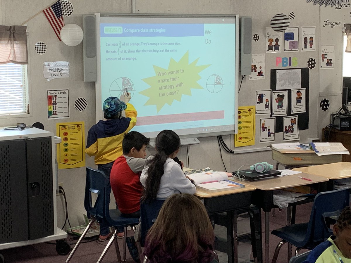 PrincipalD17's tweet photo. Love the opportunity for students to share out their strategy. @EboneSmith11 helping students work through equivalent fractions. @Scurlockbears https://t.co/Tu6ICRRUtN