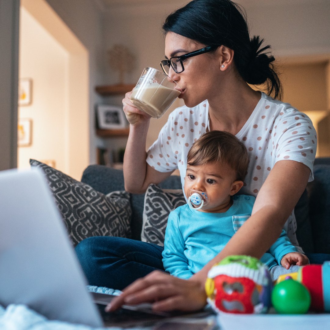 MakingMoms's tweet image. The NEW normal! Double duty is exhausting 😴 try to make some time for yourself.

#thenewnormal #stayhomeworkhome #workingmoms #stayathomemoms #allmoms