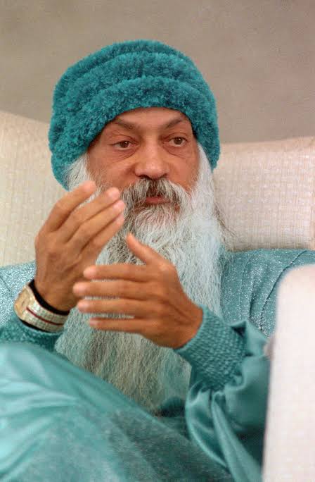palma35d's tweet photo. Bom dia Povo Lindo de Esquerda. 
"A mente presa ao passado, abdica da liberdade do Presente - EU".
"A pior escravidão é se preocupar com o que as pessoas podem estar pensando de Você - OSHO". https://t.co/fdp2EO3nMs