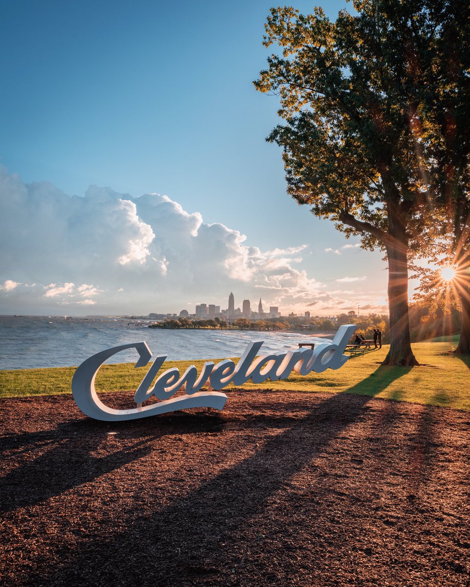 GabeWasylko's tweet photo. Happy 216 Day, Cleveland

Truly an honor to photography this amazing city and the people who make it great. https://t.co/X8PoG6AiUX