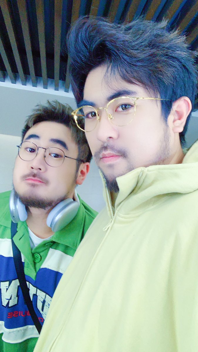 Backstage selfie 🥰<a href="/ProPandas_Ding/">鼎鼎 Ding</a> #熊猫堂 #producepandas