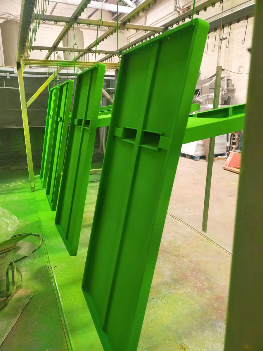 Here are some canopys going through our #powdercoating unit in #stoke finished in RAL 6018 🐸 🐸 🐸 🐸

#powdercoat #finish #wetpaint #onestopshop #qualitymanagement #valueadded #iso9001 #ukengineering #ukmanufacturing #rooengineering