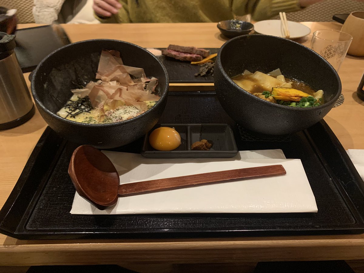 umintyo's tweet photo. 地元のうどん屋が人気すぎてヤバかった。@銀座
#花山うどん https://t.co/yW57iTNyOQ