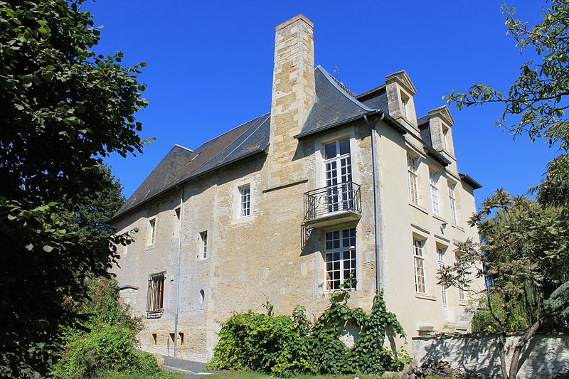 MonumentumFr's tweet photo. Manoir de Tourpes, à Bures-sur-Dives à #Troarn (#Calvados) Construction XVIe siècle. Les façades et toitures : inscription par arrêté du 26 décembre 1928.
Suite 👉 https://t.co/nbsEWrKtug
#Patrimoine #MonumentHistorique https://t.co/KCPfe1I0GP