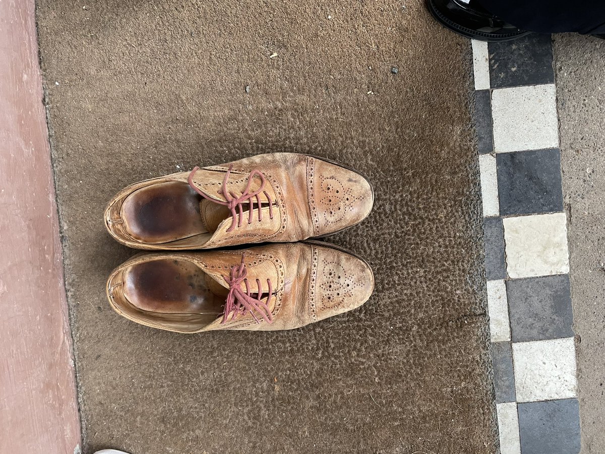 neakacope's tweet photo. My eldest first work shoes bought in 2014, worn everyday to work, wore them to weddings, parties even went surfing in them once! (He is that laid back) did he ever polish them? No that was me! But crikey they were a great shoe. glad to say he has bought a new pair #loakes https://t.co/yHCJkh6SNz