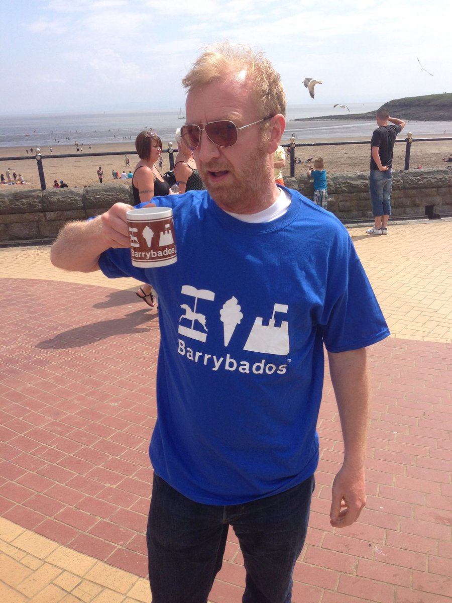 Barrybados's tweet photo. #10YearsOfBarrybados
Summer 2014 - Steffan Rhodri aka Dave Coaches becomes the first cast member to be pictured with Barrybados merch. We had a pop up at marcos cafe & he was also running a charity pop up that day. https://t.co/iX9C3ontpS