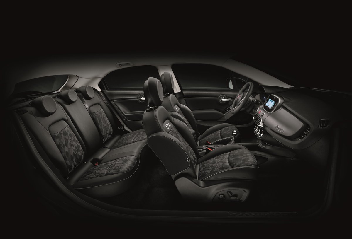 gottaggedmag's tweet photo. Get ready to hit the road in style with the sleek and compact new #Fiat500x. A perfect blend of performance, comfort, and Italian design that's sure to turn heads. #DriveItalian #NewCarFeeling https://t.co/YrBwSLIljg