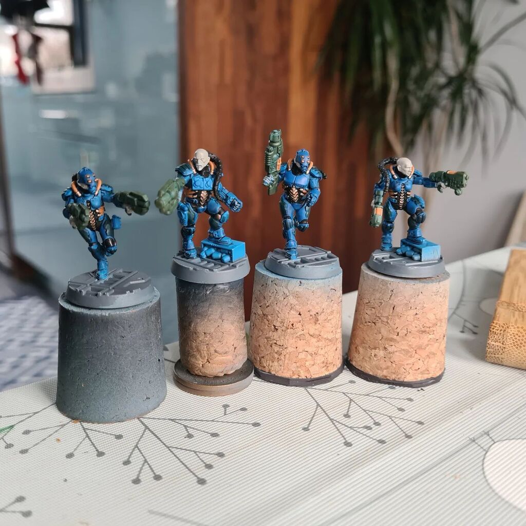 Making some progress on these Van Saars! 

#wip #paintingminis #paintingwarhammer #paintingminiatures #gamesworkshop #necromunda #vansaar #wargames #wargaming #grimdark #scifi #sciencefiction