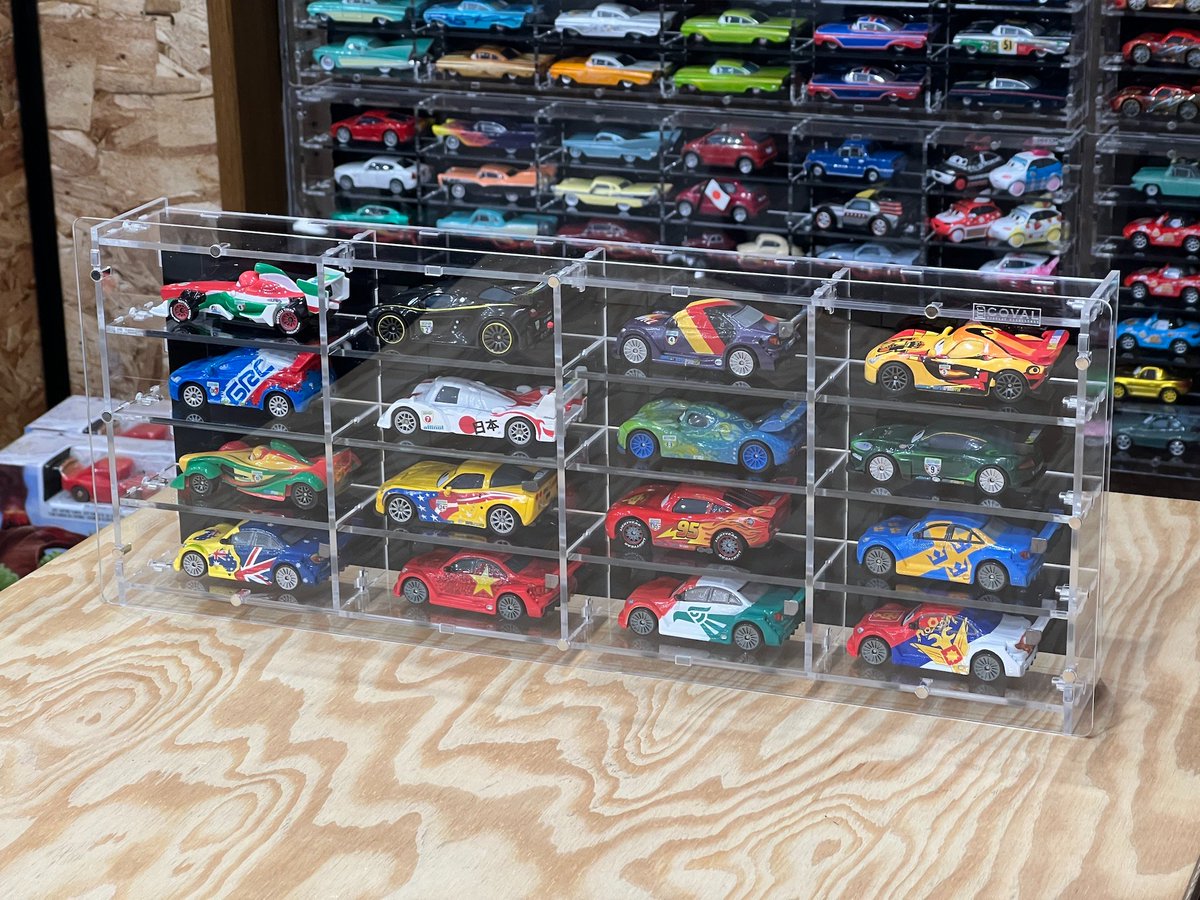 アクリルディスプレイケースの続々入荷中。 #ミニミニカーズ も