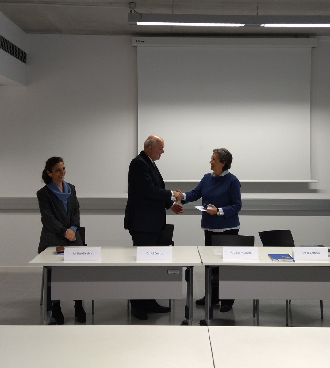EEBE_UPC's tweet photo. Felicitem a la professora i investigadora Maria Lluïsa Maspoch, del grup de recerca #ePLASCOM, com a nova directora del departament de Ciència i Enginyeria de Materials de @la_UPC, prenent el relleu a Maria Pau Ginebra, a qui s'agraeix la tasca realitzada. https://t.co/vE6iefmg8J