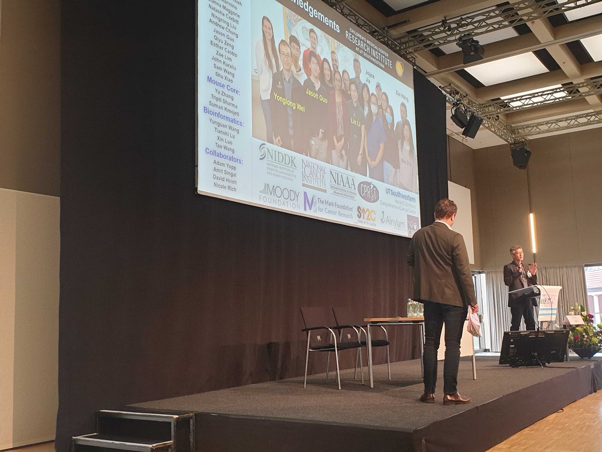 CancerToolsOrg's tweet photo. Day 2⃣ at #AEKCancerCongress! Starting this morning with an interesting presentation by Hao Zhu from @UTSWNews on the evolution of adaptation and malignancy in the liver🎙️🧑🔬 https://t.co/gn3NOoME6I