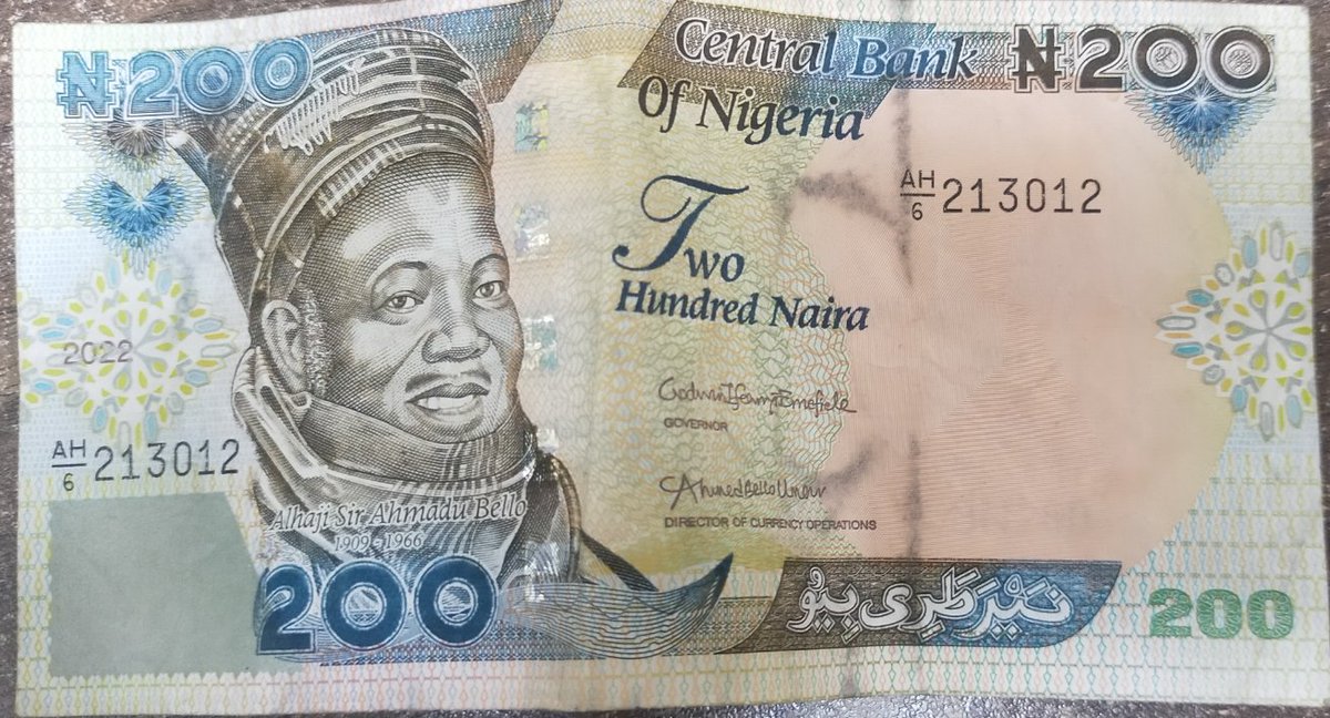 Tmary24's tweet photo. Dear N200 note, 🙌🙌🙌 you made it to semi final 💃💃💃💃I love you, I cherish you and I admire your faithfulness and resilience at fighting the battle for the Nigerian masses till the end. https://t.co/oShiayBpUh