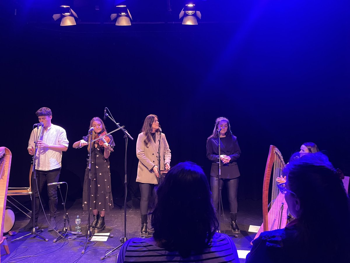 Niamh NĂ Charra (@niamhnicharra) on Twitter photo AmhrĂĄin agus ceol fĂorĂĄlainn Ăł Chonamara le linn mo lĂłn innĂ© buĂochas le <a href="/NUIGArtsAction/">Arts in Action NUIG</a>. Maith sibh <a href="/SileDenvir/">SĂle Denvir</a> <a href="/seamus_caoimhe/">SĂ©amus & Caoimhe</a> Ătain 7 MĂĄire NĂ Churraoin <a href="/Lillis25/">Lillis Ă Laoire</a> <a href="/Dramaiocht/">Marianne Kennedy</a>
Beautiful music from Connemara during my lunch yesterday thanks to #ArtsInAction at <a href="/uniofgalway/">Ollscoil na Gaillimhe | University of Galway</a> AmhrĂĄin agus ceol fĂorĂĄlainn Ăł Chonamara le linn mo lĂłn innĂ© buĂochas le <a href="/NUIGArtsAction/">Arts in Action NUIG</a>. Maith sibh <a href="/SileDenvir/">SĂle Denvir</a> <a href="/seamus_caoimhe/">SĂ©amus & Caoimhe</a> Ătain 7 MĂĄire NĂ Churraoin <a href="/Lillis25/">Lillis Ă Laoire</a> <a href="/Dramaiocht/">Marianne Kennedy</a>
Beautiful music from Connemara during my lunch yesterday thanks to #ArtsInAction at <a href="/uniofgalway/">Ollscoil na Gaillimhe | University of Galway</a>