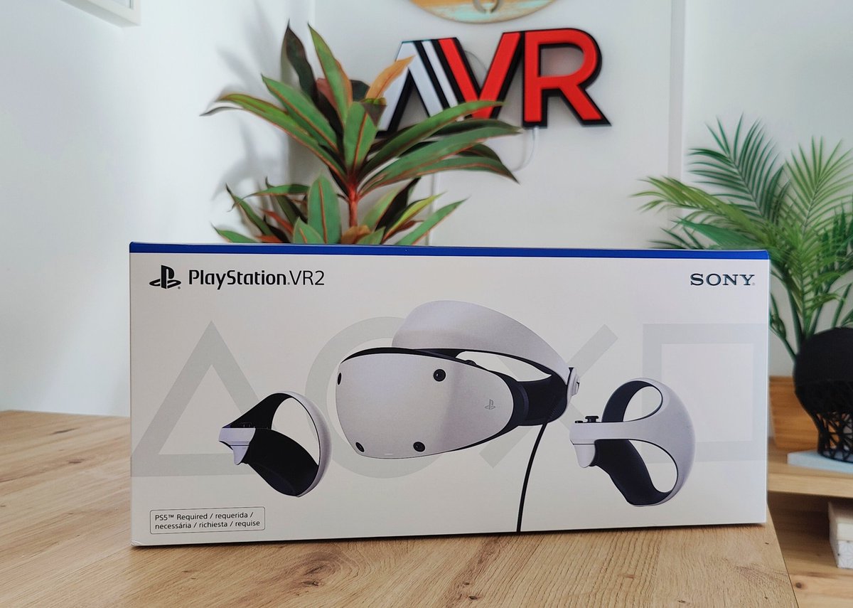 AlehandoroVR's tweet photo. Así no se puede hacer el vídeo de noticias ¿Tu que harías?

♥️ Like probar #PlayStationVR2
♻️ Retweet hacer el vídeo de noticias

Gracias a @PlayStationES por confiar en mí para recibir esta unidad y poder hacerle el análisis https://t.co/hI0z5gI9Tq