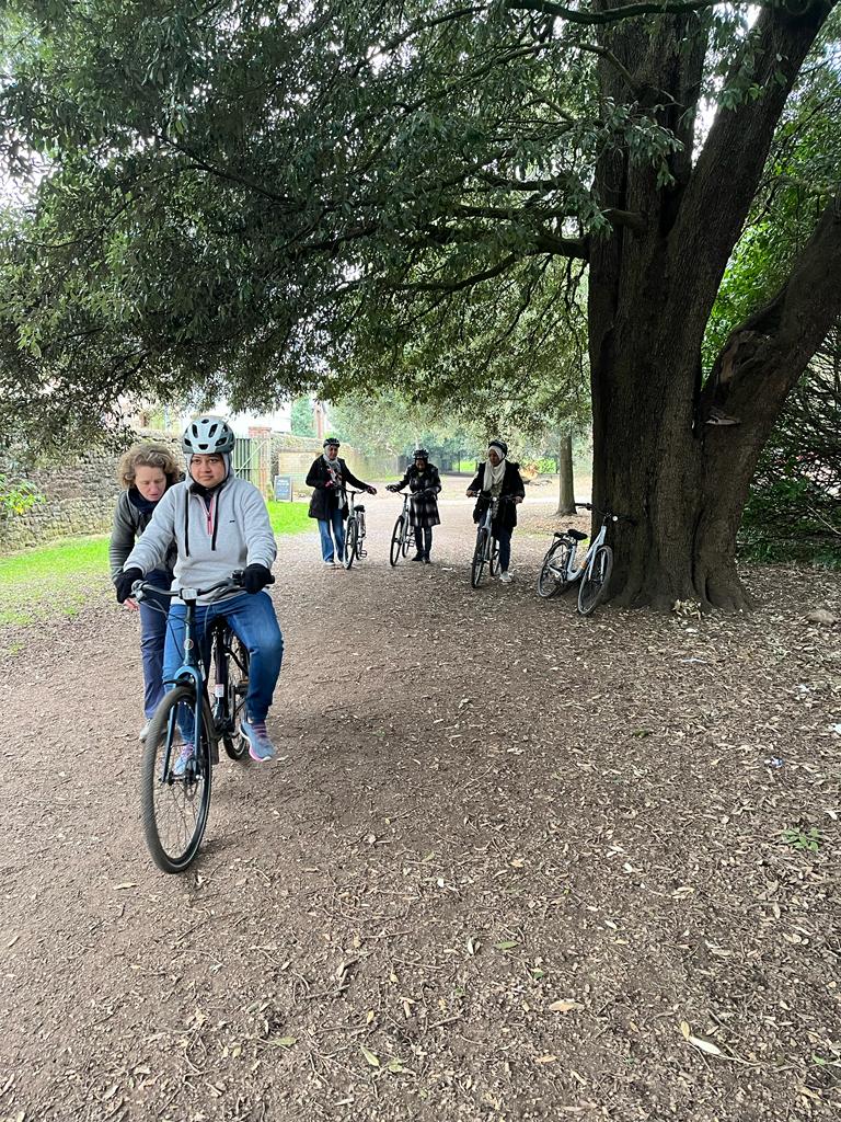 Greening Riverside (@grow4riverside) on Twitter photo Getting out in nature and learning to cycle at the same time, with bird enthusiast Helen from <a href="/PedalPower_Diff/">Pedal Power Cardiff</a>. <a href="/HeritageFundCYM/">Cronfa Treftadaeth y Loteri Genedlaethol</a> Getting out in nature and learning to cycle at the same time, with bird enthusiast Helen from <a href="/PedalPower_Diff/">Pedal Power Cardiff</a>. <a href="/HeritageFundCYM/">Cronfa Treftadaeth y Loteri Genedlaethol</a>