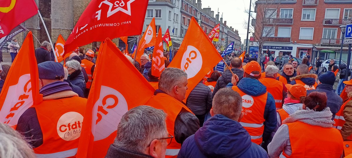 philblet's tweet photo. Et c'est reparti à #Calais !!! #64ansCestNon #ReformesDesRetraites #retraite @CFDT @CfdtBerger https://t.co/eXj3ZaRDn7