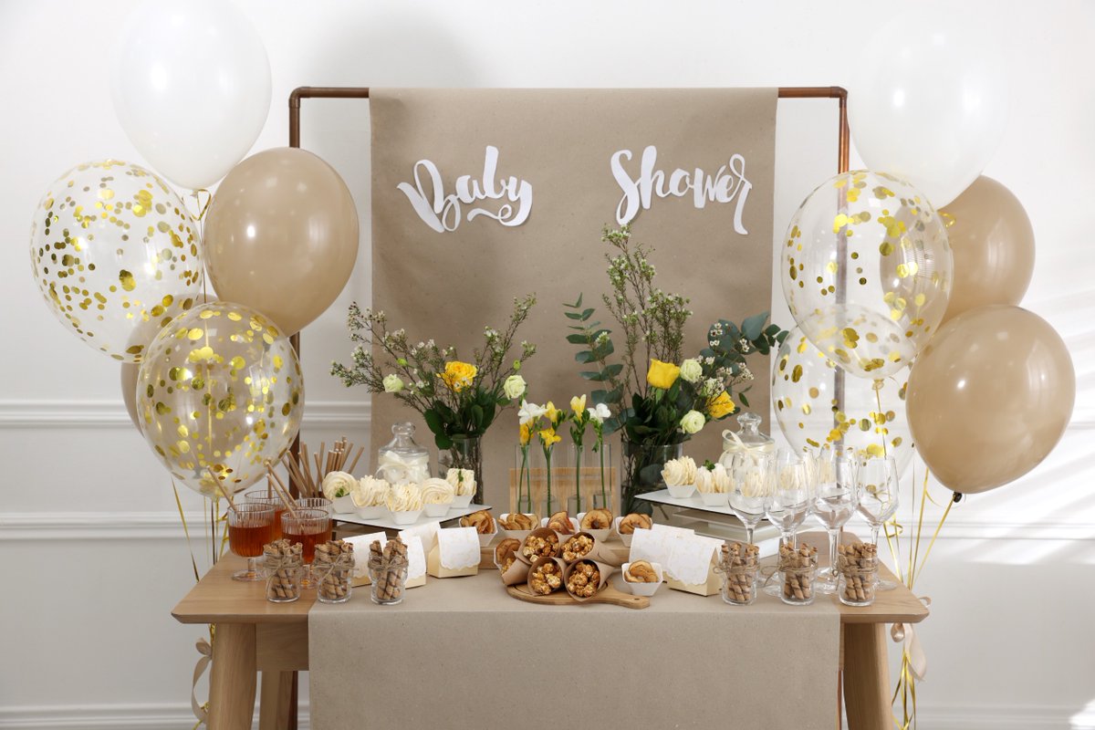 ElleCourbee's tweet photo. Planning on throwing a baby shower or organising one for your pregnant bestie? Read our top tips here for making the day run smoothly https://t.co/124lJwUvCL https://t.co/7BbomhHEwB