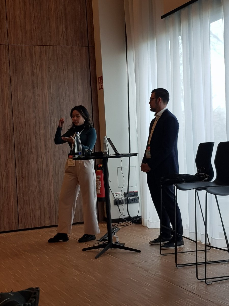 Chantelle Morales-Smith and Felix Alvarez presenting <a href="/ControlUp/">ControlUp</a> at <a href="/IGEL_Technology/">IGEL</a> #DisruptEUC, answering questions from the audience