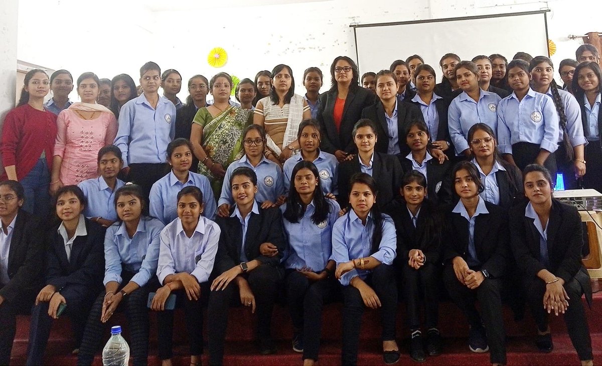 antarabose5's tweet photo. #FactShalaLearning continues in 2023 with Jamshedpur Women's University and Karim City College.
@data_LEADS
@Surbhinangia @GoogleNewsInit
#medialiteracy #FactCheck https://t.co/QviwR6TQYf