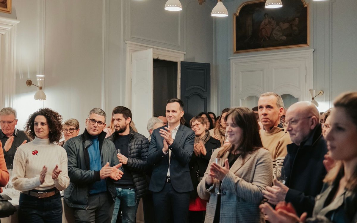 Chez #inmemori, nous avons la conviction que les liens sont une force.
Notre Maison de #Rennes a été inaugurée jeudi en présence de 150 personnes engagées dans le #soin, la #findevie et l’accompagnement au #deuil. Merci de soutenir notre démarche et d’en partager les valeurs 🙏.