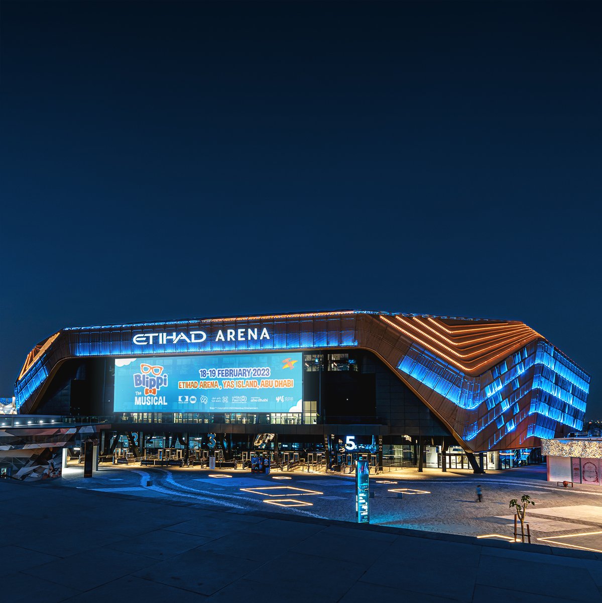 EtharaLive's tweet photo. Look at those colours! 🧡💙
That can only mean one thing, friends.
#BlippiTheMusical is in town! 🤩
Who’s joining us this weekend for some fun?
#FlashEntertainment
#InAbuDhabi
#YasIsland https://t.co/n1FpEUJREv