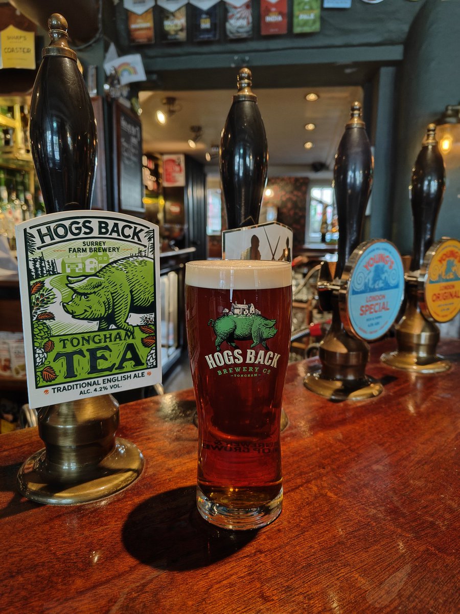 WhiteHartSher's tweet photo. A cup or two of TEA at lunchtime never did anyone any harm ๐๐คซ
Bar open from 11am...
#TEA #TraditionalEnglishAle #Ale #AleLovers #HogsBackBrewery #SherfieldOnLoddon #Hampshire #Beer #BeerLovers #RealAle #RealAlePub https://t.co/tI5XPbkPzf