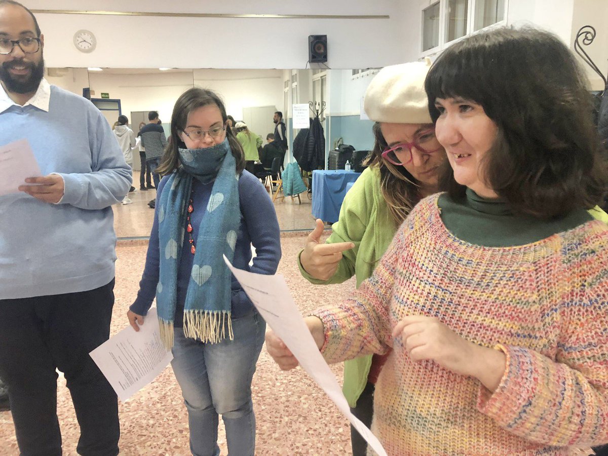 A_Toda_Vela's tweet photo. 🎭Clases de teatro con nuestros compañeros y compañeras de Aedea Teatro @Aedeateatro
Con apoyos, todas y todos podemos disfrutar del teatro.
Con la colaboración de @FundlaCaixa y @dipalme_almeria
#ATodaVelaAlmeria
#Discapacidad
#VidasInclusivas https://t.co/Qe0fxHUVRM