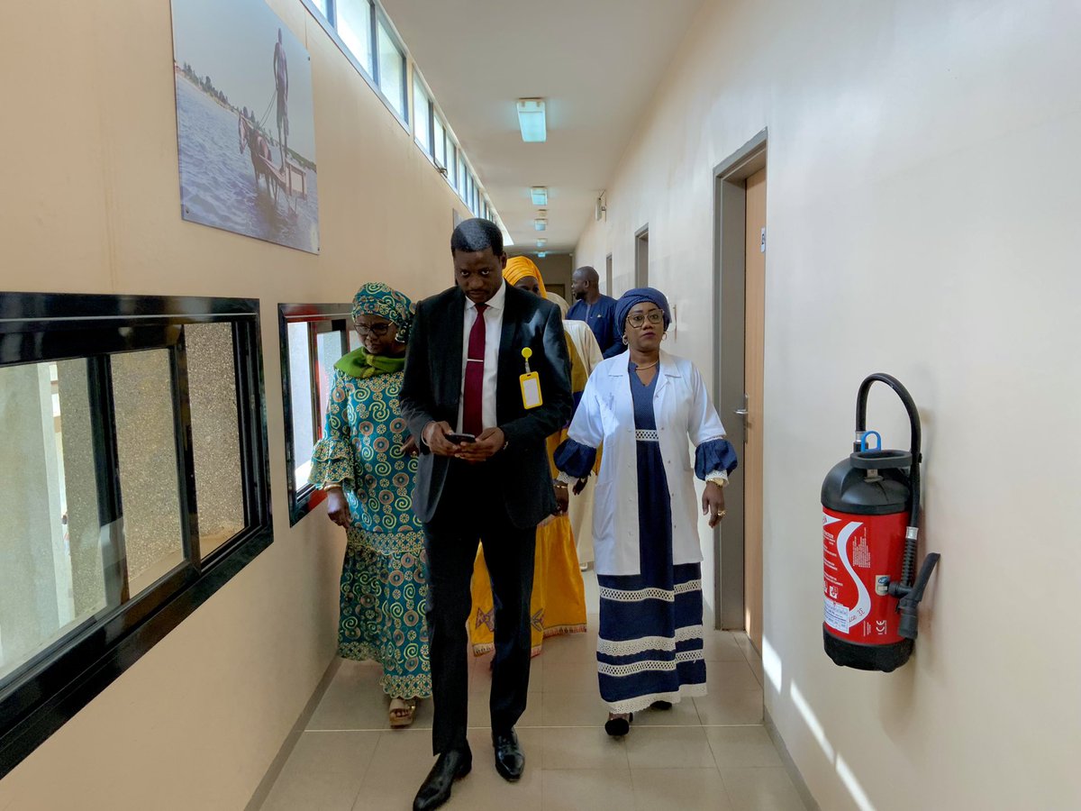 JammDalal's tweet photo. Rencontre entre la LISCA et la Direction de l'hôpital Dalal Jamm. Pour voir comment formaliser un partenariat permettant une meilleure prise en charge des malades sur le plan financier avec des possibilités de tarifs préférentiels
#hopital #santé #dalaljamm #convention #cancer https://t.co/YhN8m5N2tg