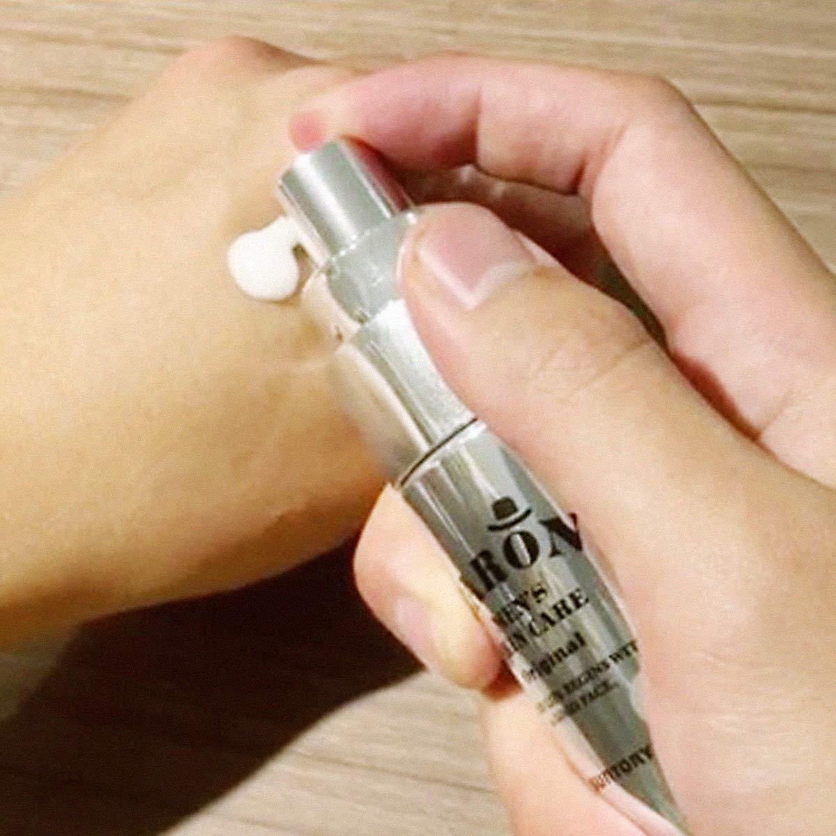 SuntoryVARON's tweet photo. ※初回550円(税込)で10日間試せる！※

▼サントリー大人男性用オールインワンスキンケア