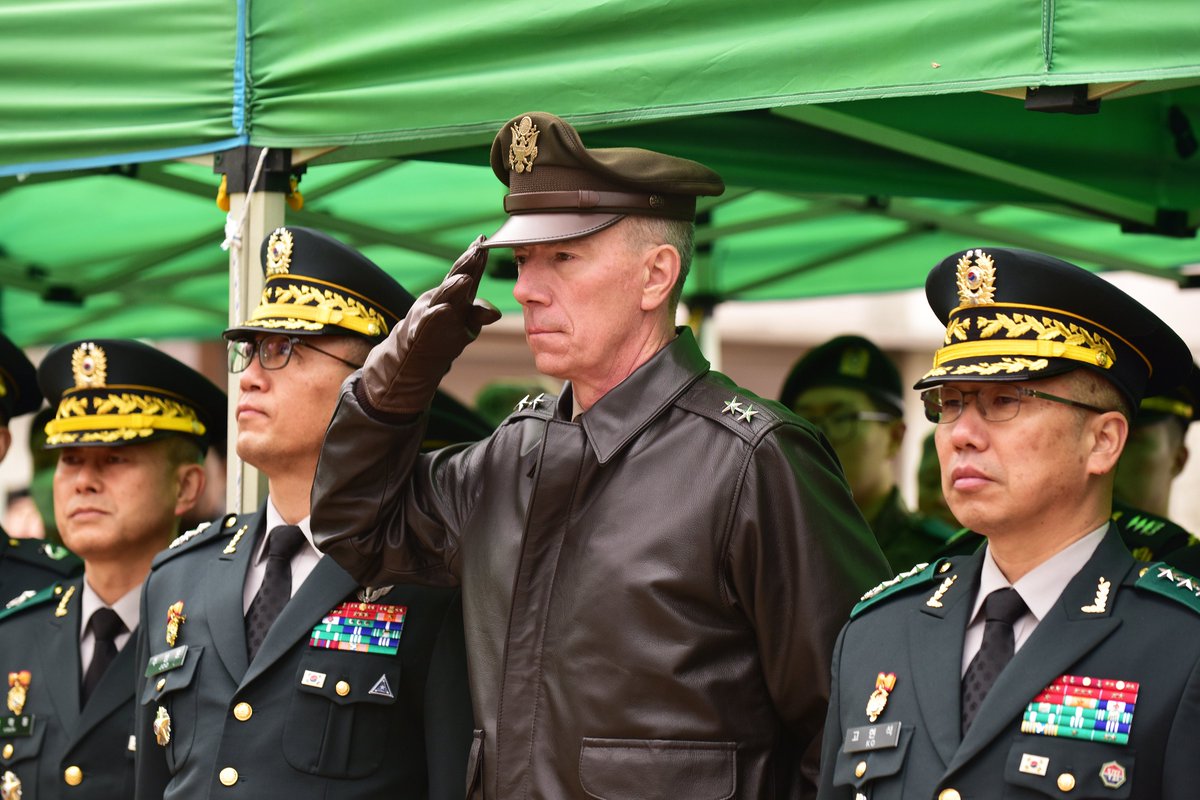 2INFDIV's tweet photo. Today, ROKA GOC hosted a ceremony to mark the 72nd anniversary of the Chipyoung-ni battle. The battle was a critical fight that helped blunt the Chinese 4th Offensive. This marked the Chinese 1st significant defeat from the UNC in the #KoreanWar.
#2IDHistory
#AssignmentofPurpose https://t.co/2kQLghiVce