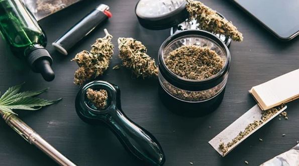 HappyHeadShop1's tweet photo. Don't be the last one in line - get your smoking essentials from our online head shop! We'll have you blazing in no time. #YourSmokeSource #ShopOnlineNow #headshop
https://t.co/JK3dbIhOOf https://t.co/w5bXQg3aIs