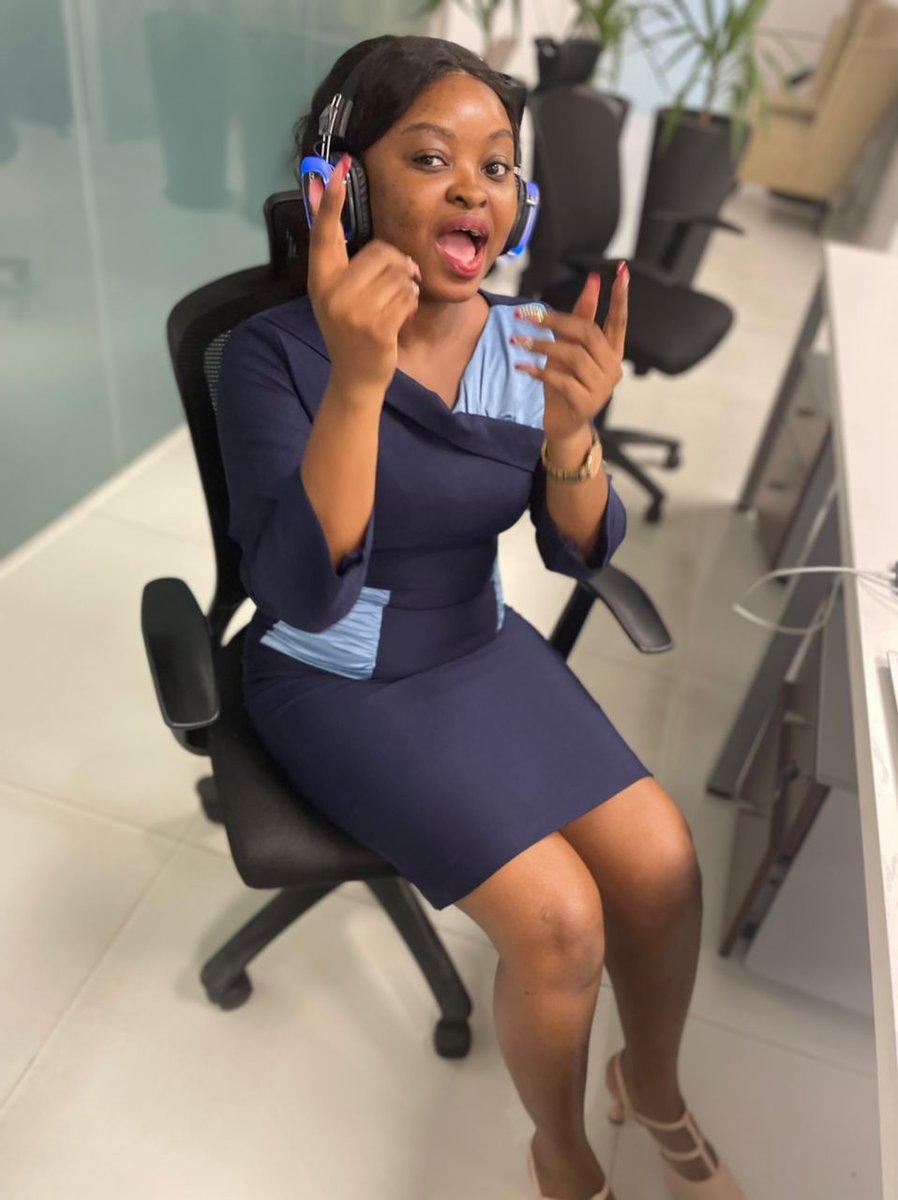 SoundActiv3's tweet photo. These happy people held a silent valentine’s office party with our headsets yesterday

Spot our glowing headsets and their happy faces 😝 we’re happy they had so much fun.

A silent office party, yay or nay? 

#soundactiv #silentdiscoinlagos #corporateevents https://t.co/Tyb6j2MSKh