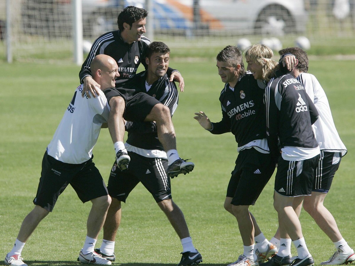 🔙 Yo jugué con... Gravesen.

Eructos, guantazos, antipastillas y "motos a 300 km/h por Madrid".

🗨️ "Mi mayor actividad en redes sociales sigue siendo un puto vídeo sobre él de 2005", recuerda Luis Fermoso, 'padre' de 'La Gravesinha'.

Allá vamos. 🧵👇🏼

✍️ <a href="/sergiofernan5ez/">Sergio Fernández</a>