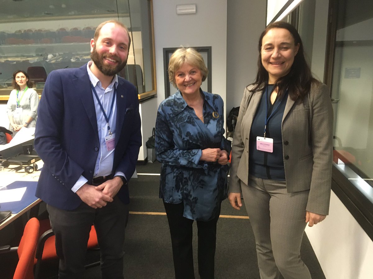 k_mrozek's tweet photo. Commissioner @ElisaFerreiraEC at the #ECoPP plenary: “the @EU_Commission appreciates cooperation with @ceebankwatch on the partnership principle” 🇪🇺💯🌱 more partnership means better climate action! 🌍 https://t.co/OYInh5x2Lk