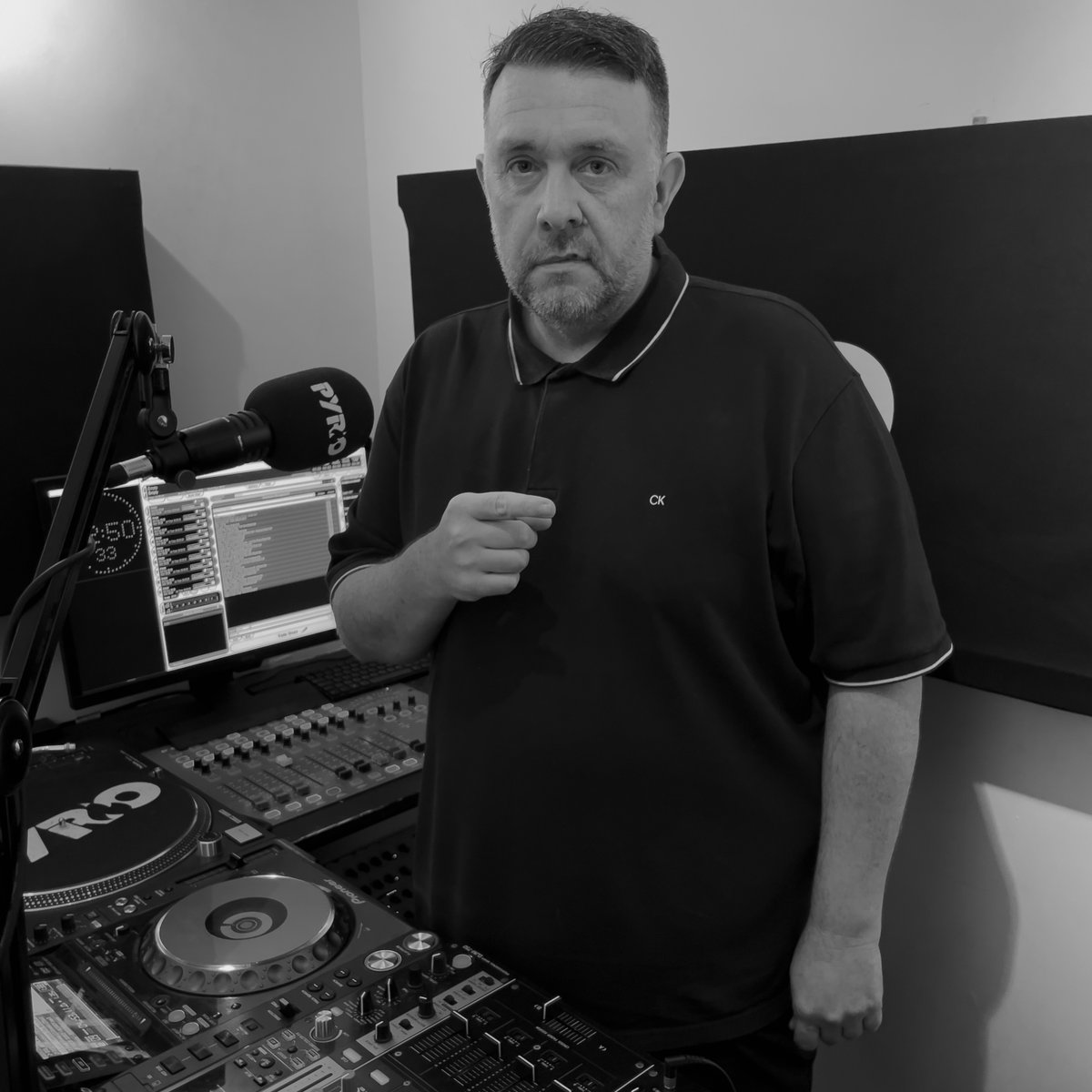 PyroRadio's tweet photo. #ListenLive

🔒 Lock into @DJ_Slimzee alongside @MangaStHilare taking you through from 9-10:30pm on #PyroRadio #Grime #KeepItPyro 📻

https://t.co/G5BncwOaEk https://t.co/ajNY8roNnz