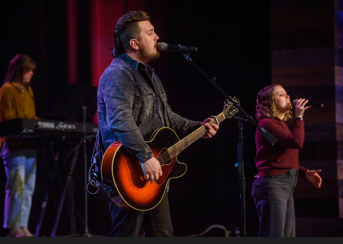 🎼 Can't wait for Sunday morning worship? We've created a playlist to help prepare your heart for worship this week and for Sundays to come!  To stay updated, 'like' our playlist to see songs added weekly!

🎧 Listen here -open.spotify.com/playlist/3YaYB…

#️⃣ #ThursdayTunes #FHBCNashville