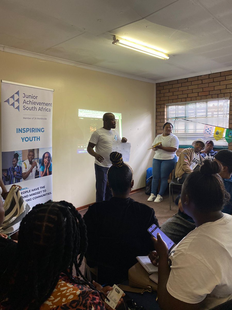JA_Africa_'s tweet photo. @JASouthAfrica, #SocialEquity initiative  kicked off in #Soweto, Johannesburg, with 120 young people participating! JA South Africa will host three-day boot camps in three cities for young people to create brighter, boundless futures for African youth.

Thanks to @zfoundation https://t.co/3CmY0Kjauv