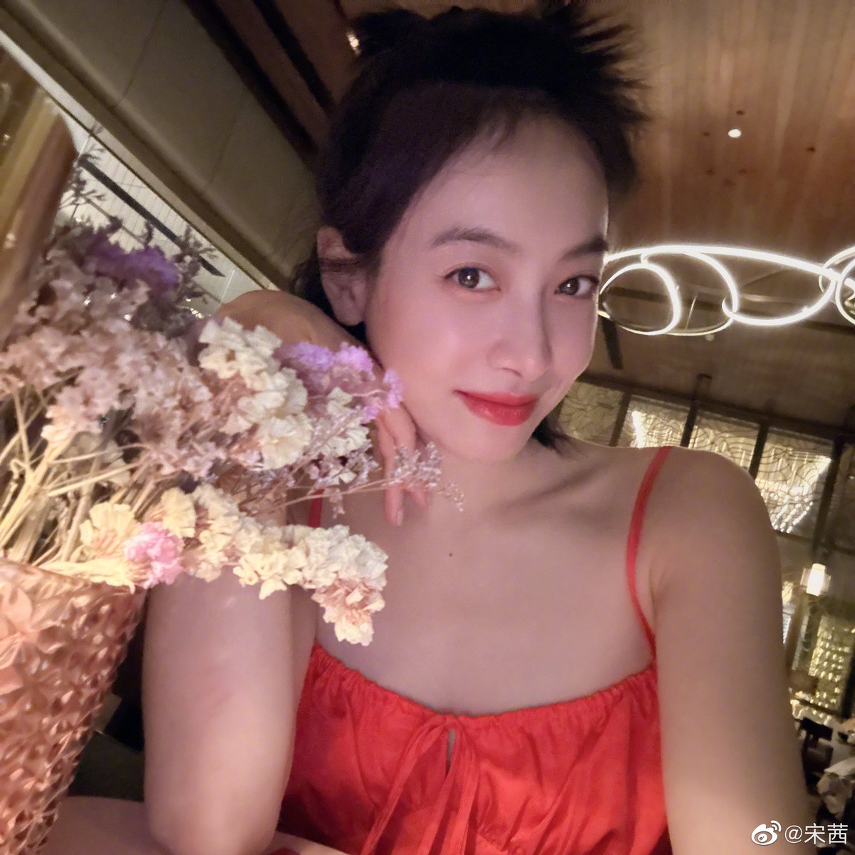 Victoria223Dian's tweet photo. #宋茜 weibo updates https://t.co/LiyMzJzs4K