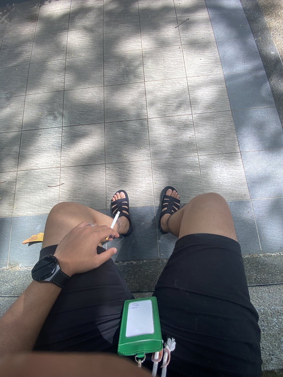 Itsaieaman's tweet photo. Chilling https://t.co/SN1ckY8YJI